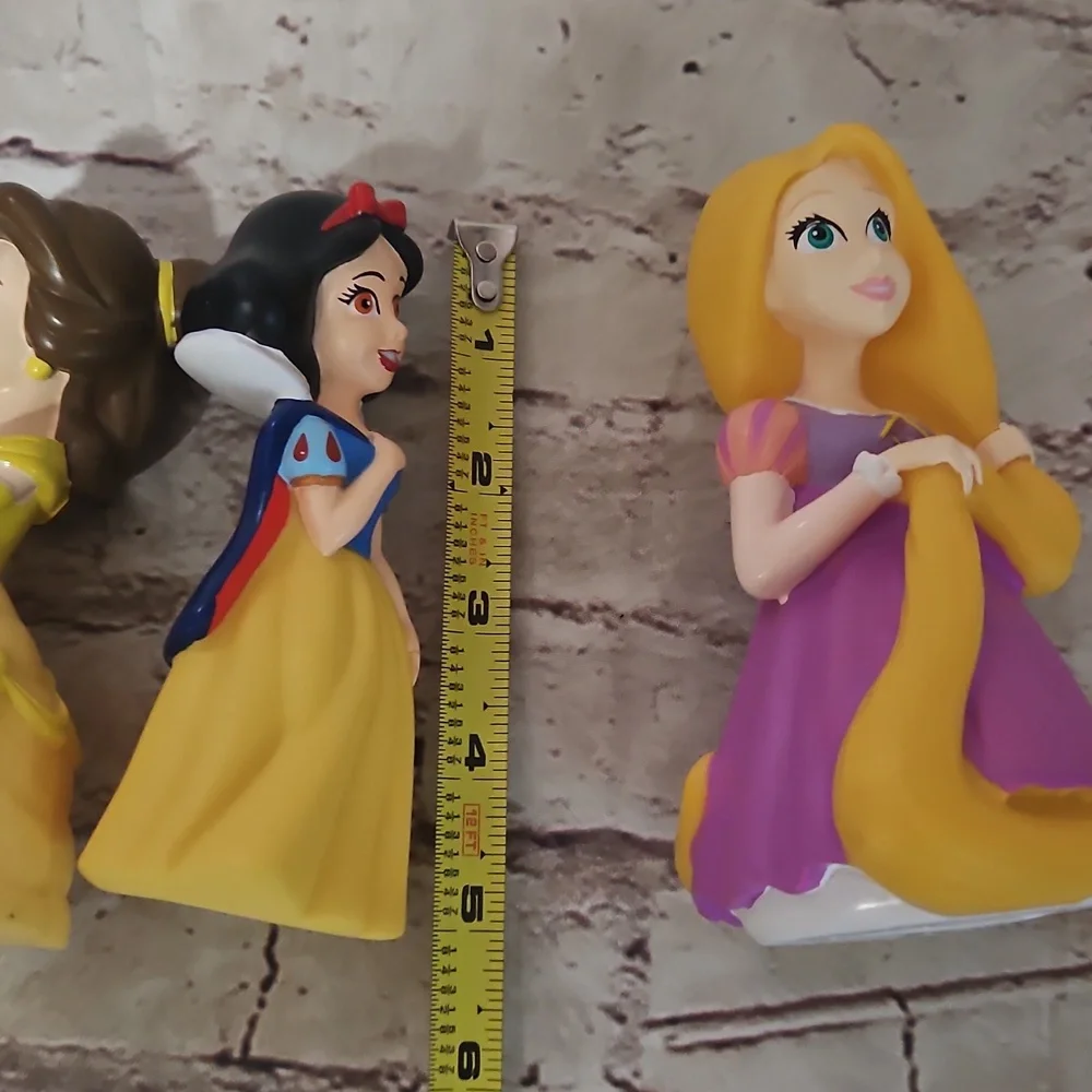 Disney‎ Princess plastic figurines